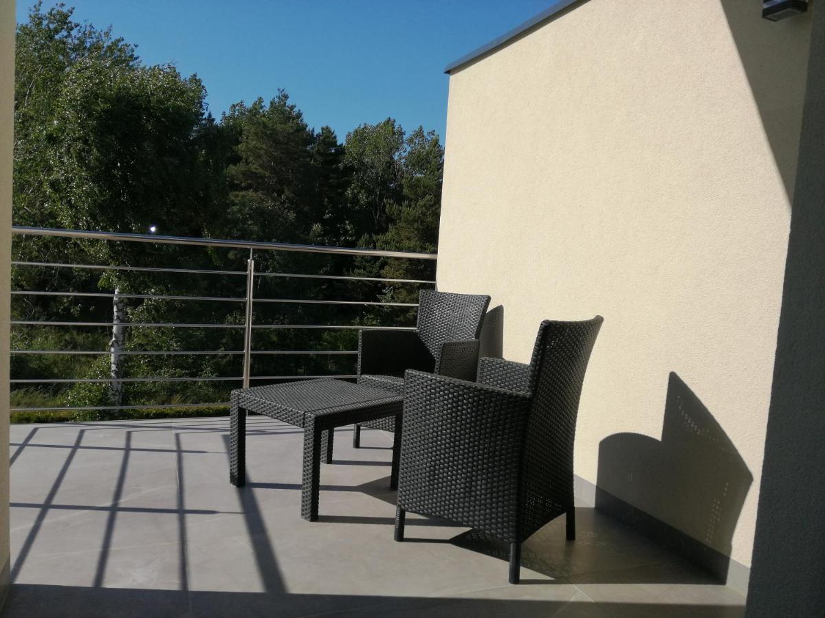 Szmaragdowa 10 Apartament